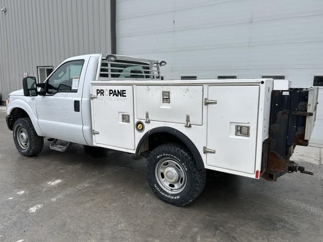 Image of Ford F-250 equipment image 4