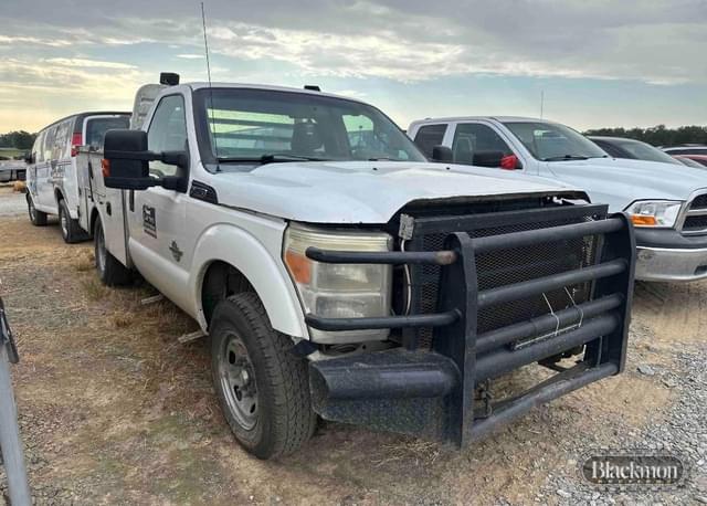 Image of Ford F-250 equipment image 3