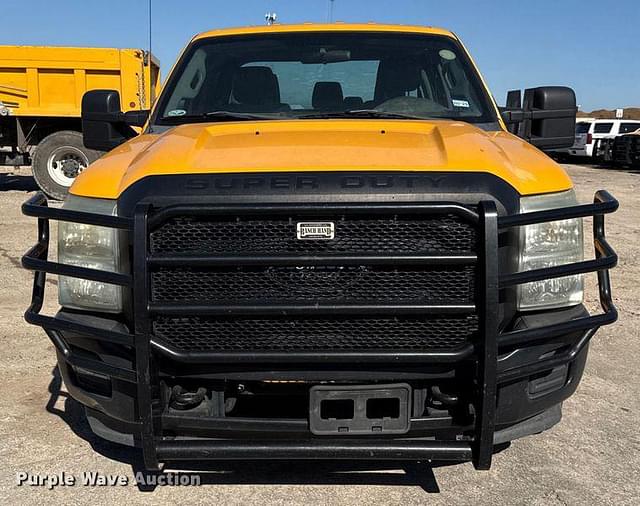 Image of Ford F-250 equipment image 1