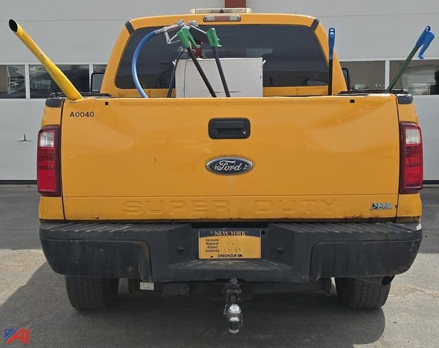 Image of Ford F-250 equipment image 2