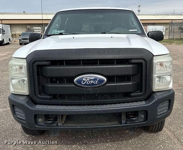 Image of Ford F-250 equipment image 1