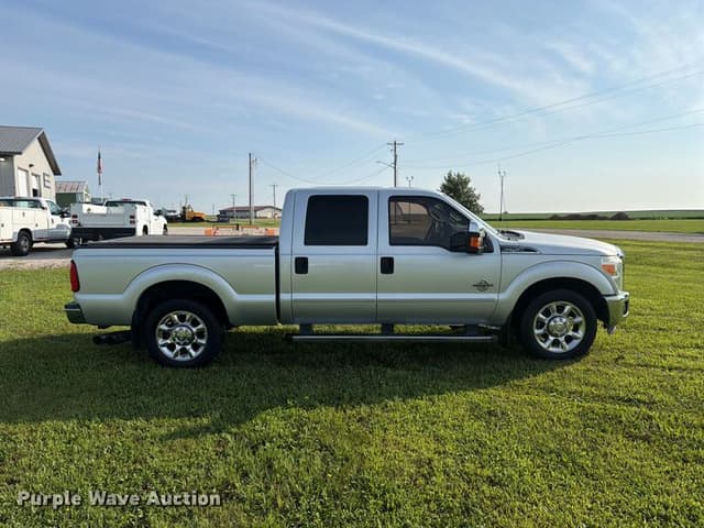 Image of Ford F-250 equipment image 3