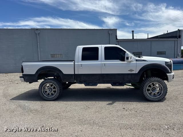 Image of Ford F-250 equipment image 3
