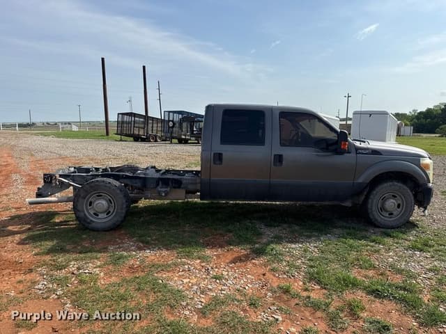 Image of Ford F-250 equipment image 3