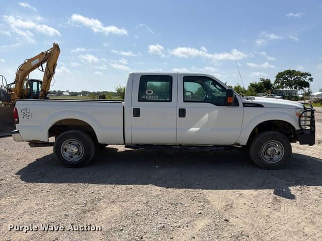 Image of Ford F-250 equipment image 3