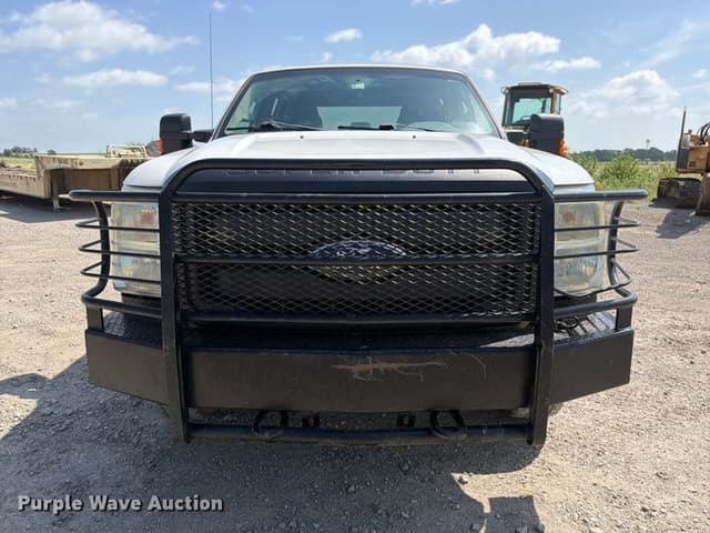Image of Ford F-250 equipment image 1