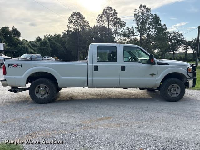 Image of Ford F-250 equipment image 3