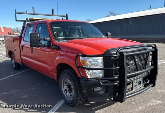 Image of Ford F-250 equipment image 2