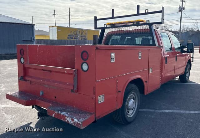 Image of Ford F-250 equipment image 4