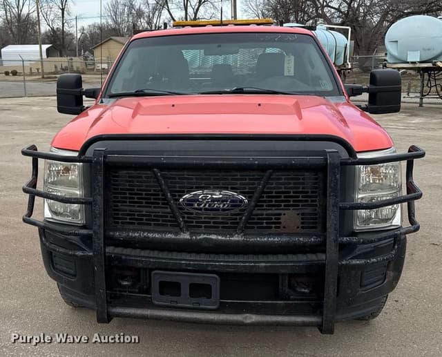 Image of Ford F-250 equipment image 1