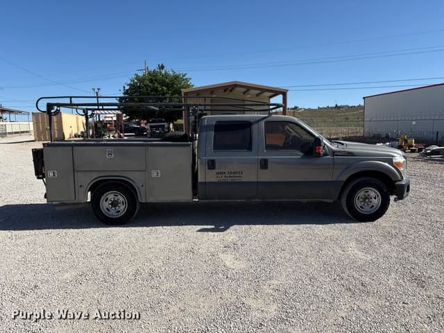 Image of Ford F-250 equipment image 3