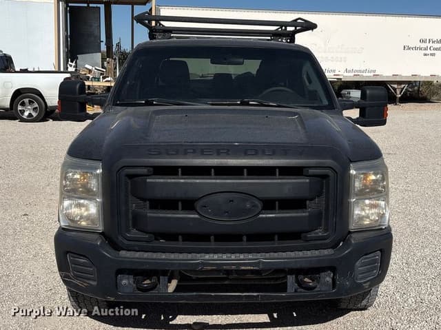 Image of Ford F-250 equipment image 1