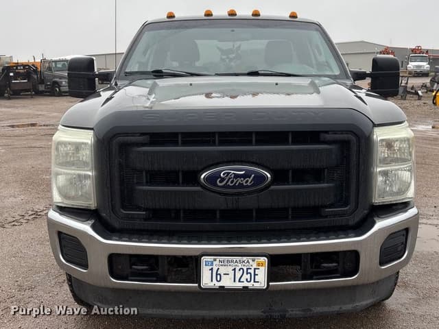 Image of Ford F-250 equipment image 1