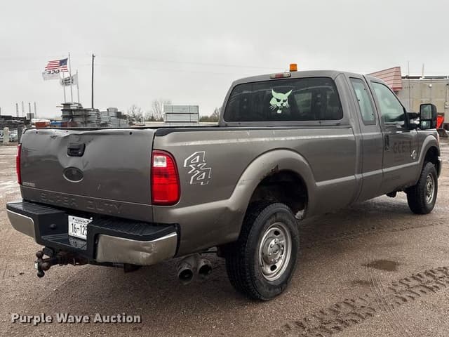 Image of Ford F-250 equipment image 4