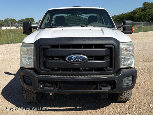 Image of Ford F-250 equipment image 1