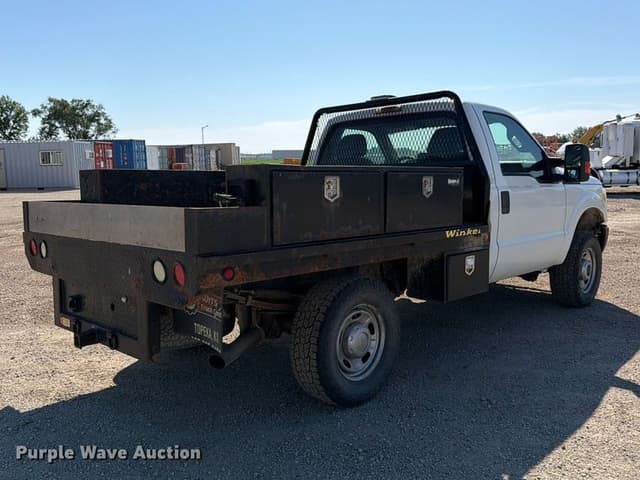 Image of Ford F-250 equipment image 4