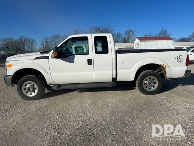 Image of Ford F-250 equipment image 2