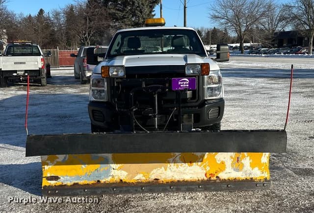 Image of Ford F-250 equipment image 1