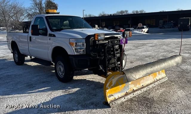 Image of Ford F-250 equipment image 2