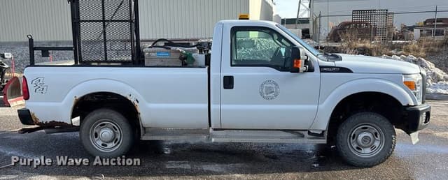 Image of Ford F-250 equipment image 4