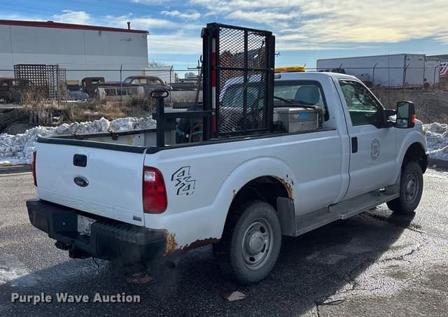 Image of Ford F-250 equipment image 3