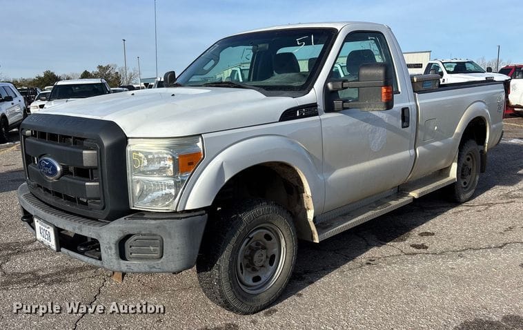 2011 Ford F-250 Equipment Image0