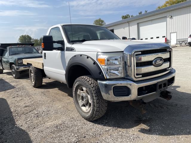 Image of Ford F-250 equipment image 2