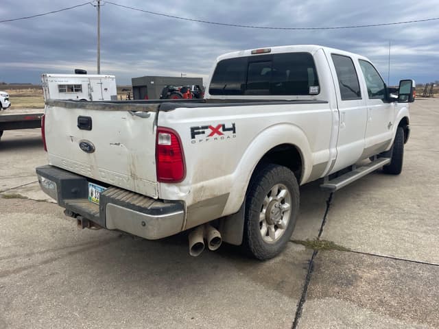 Image of Ford F-250 equipment image 3