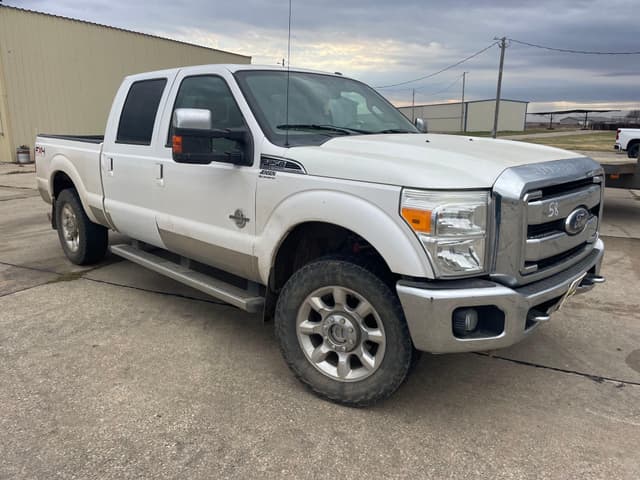 Image of Ford F-250 equipment image 2