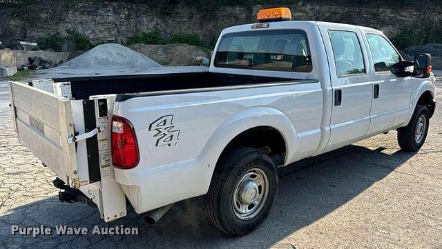 Image of Ford F-250 equipment image 4