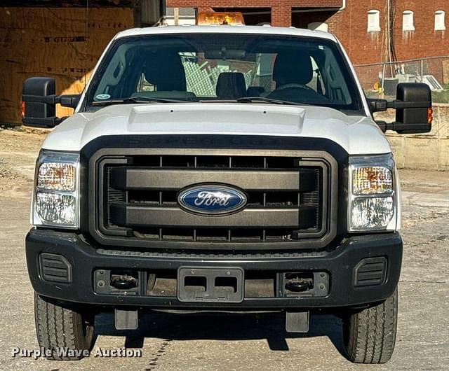 Image of Ford F-250 equipment image 1