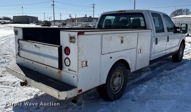 Image of Ford F-250 equipment image 4