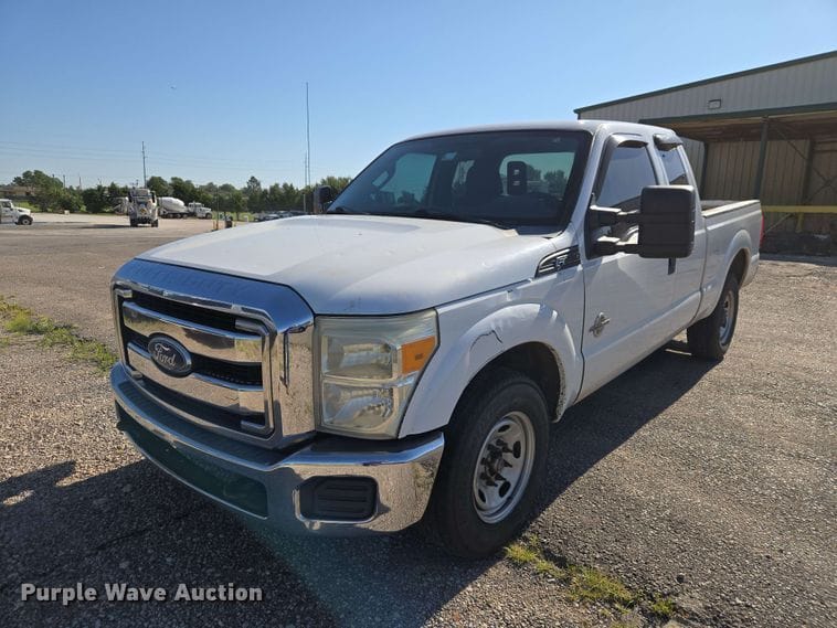 2011 Ford F-250 Equipment Image0