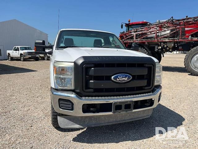 Image of Ford F-250 equipment image 4