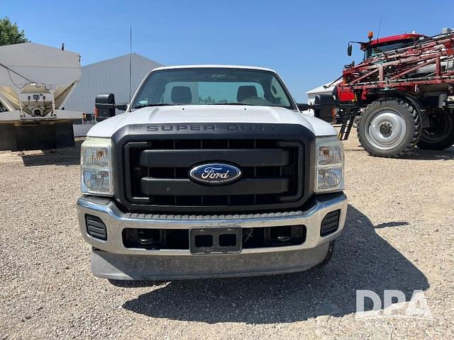 Image of Ford F-250 equipment image 3
