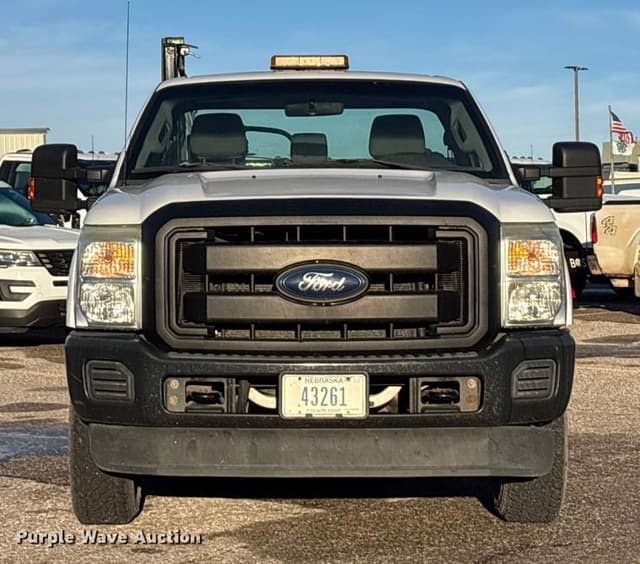 Image of Ford F-250 equipment image 1