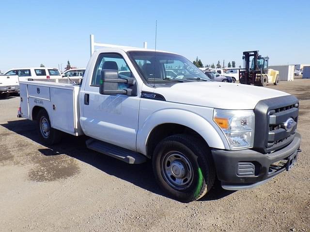 Image of Ford F-250 equipment image 1