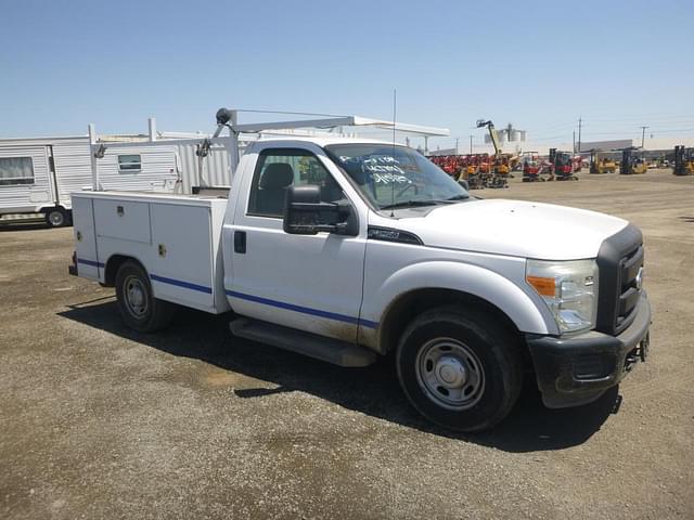 Image of Ford F-250 equipment image 2
