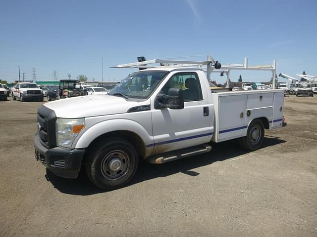 Image of Ford F-250 equipment image 1