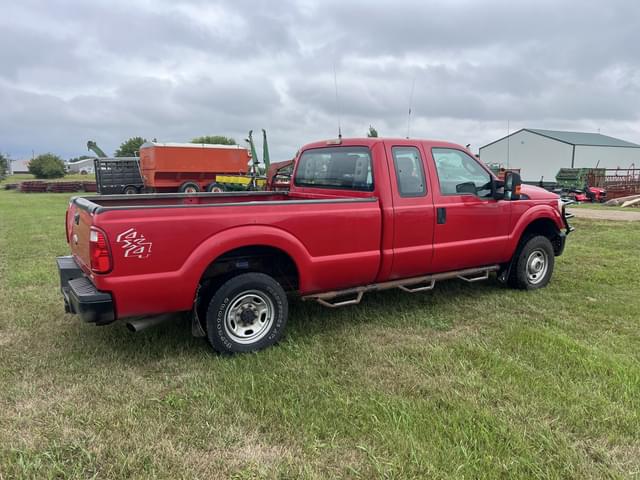Image of Ford F-250 equipment image 2