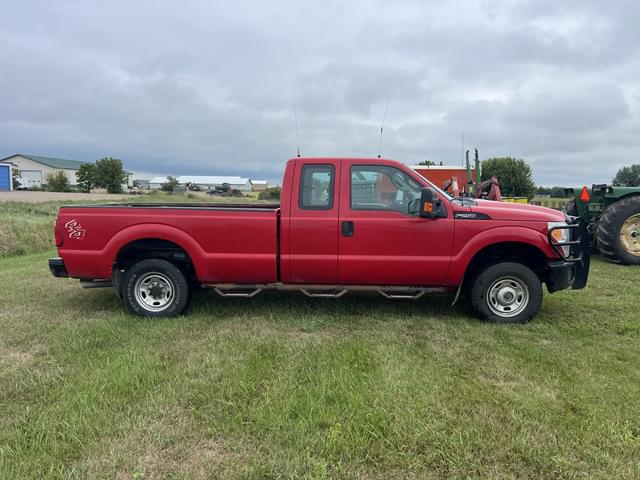 Image of Ford F-250 equipment image 1