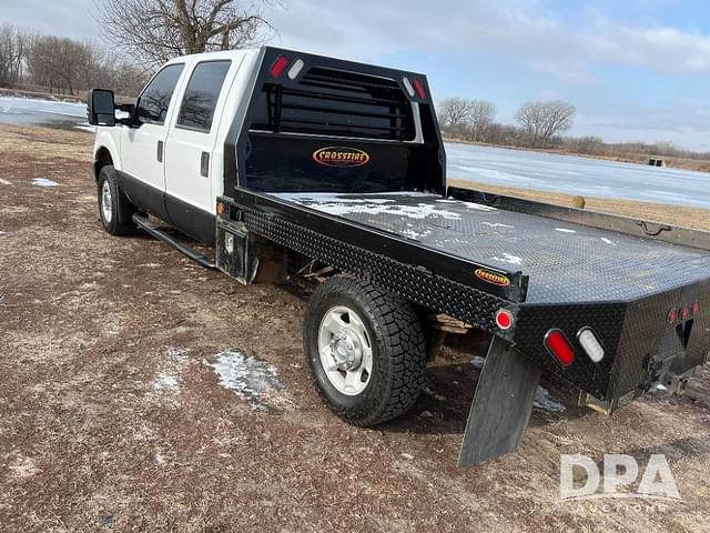 Image of Ford F-250 equipment image 3