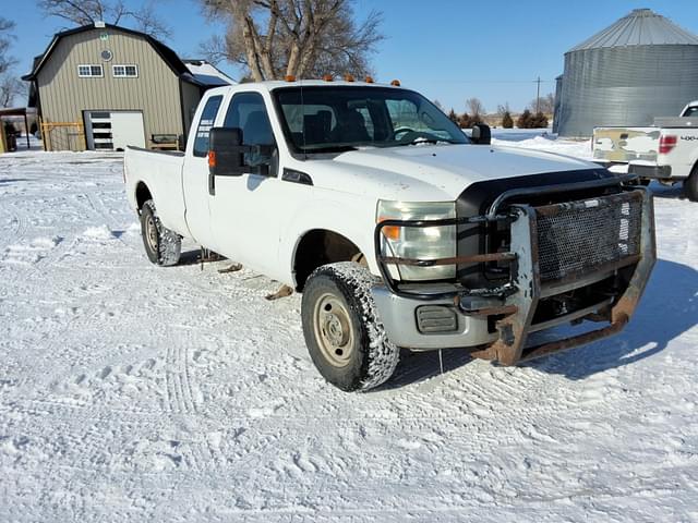 Image of Ford F-250 equipment image 1