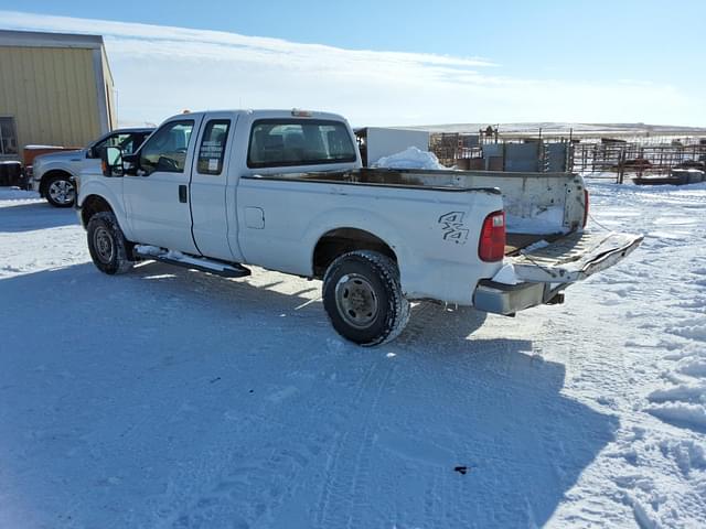 Image of Ford F-250 equipment image 4