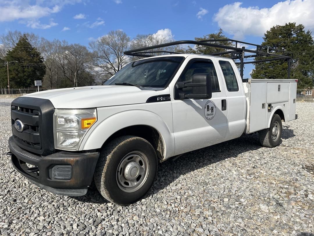 Image of Ford F-250 Primary image