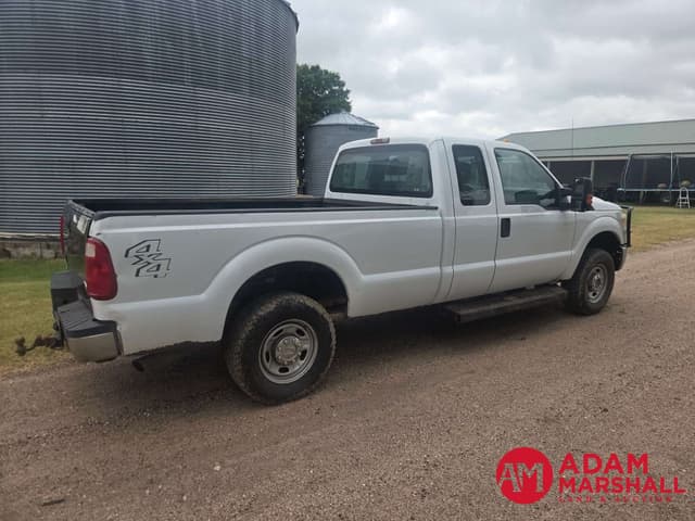 Image of Ford F-250 equipment image 3