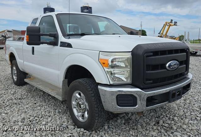 Image of Ford F-250 equipment image 2