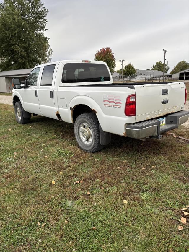 Image of Ford F-250 equipment image 1
