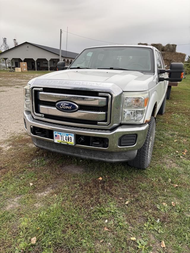 Image of Ford F-250 equipment image 3