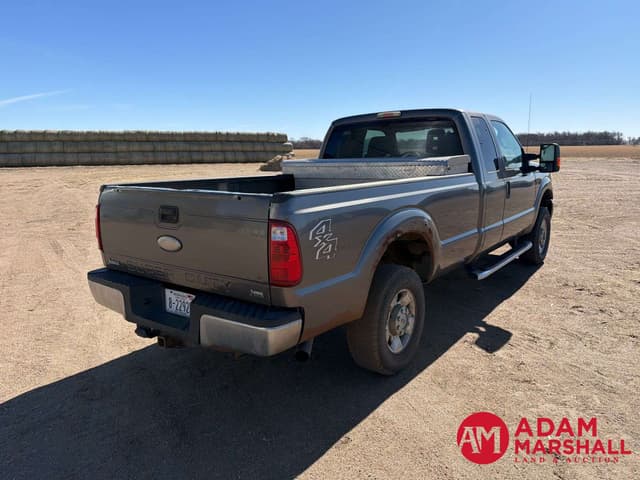 Image of Ford F-250 equipment image 4